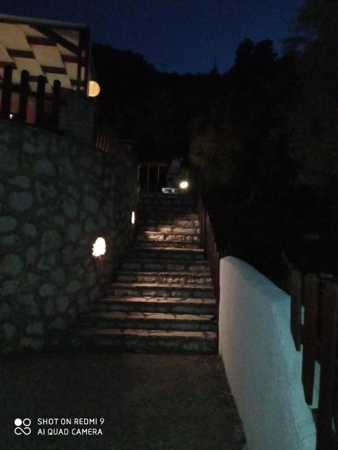 Ithaki Holidays Frínion Extérieur photo