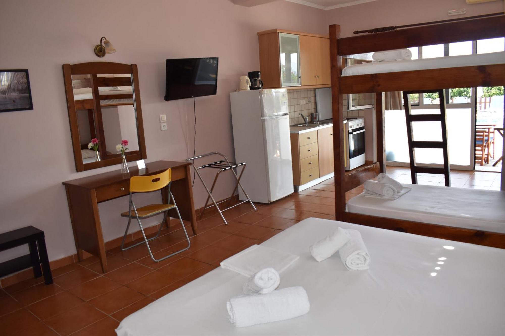 Ithaki Holidays Frínion Extérieur photo