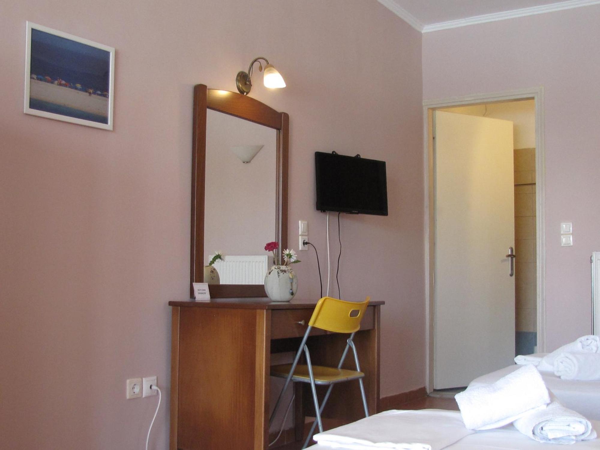 Ithaki Holidays Frínion Extérieur photo