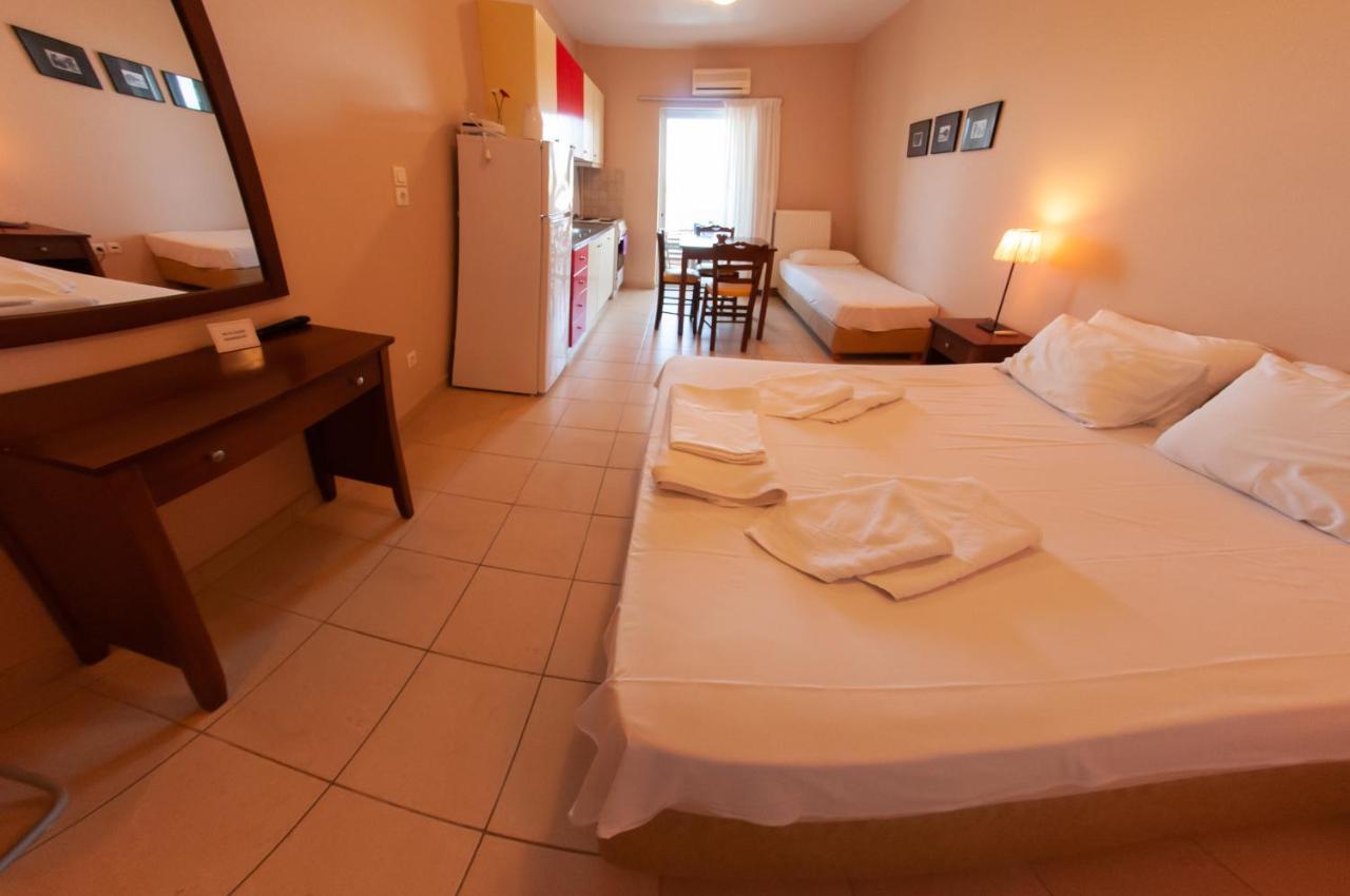 Ithaki Holidays Frínion Extérieur photo